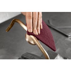 Ukázka použití brusného rouna VeryFine A