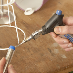 Konec upatlaným spojům a popáleným prstům